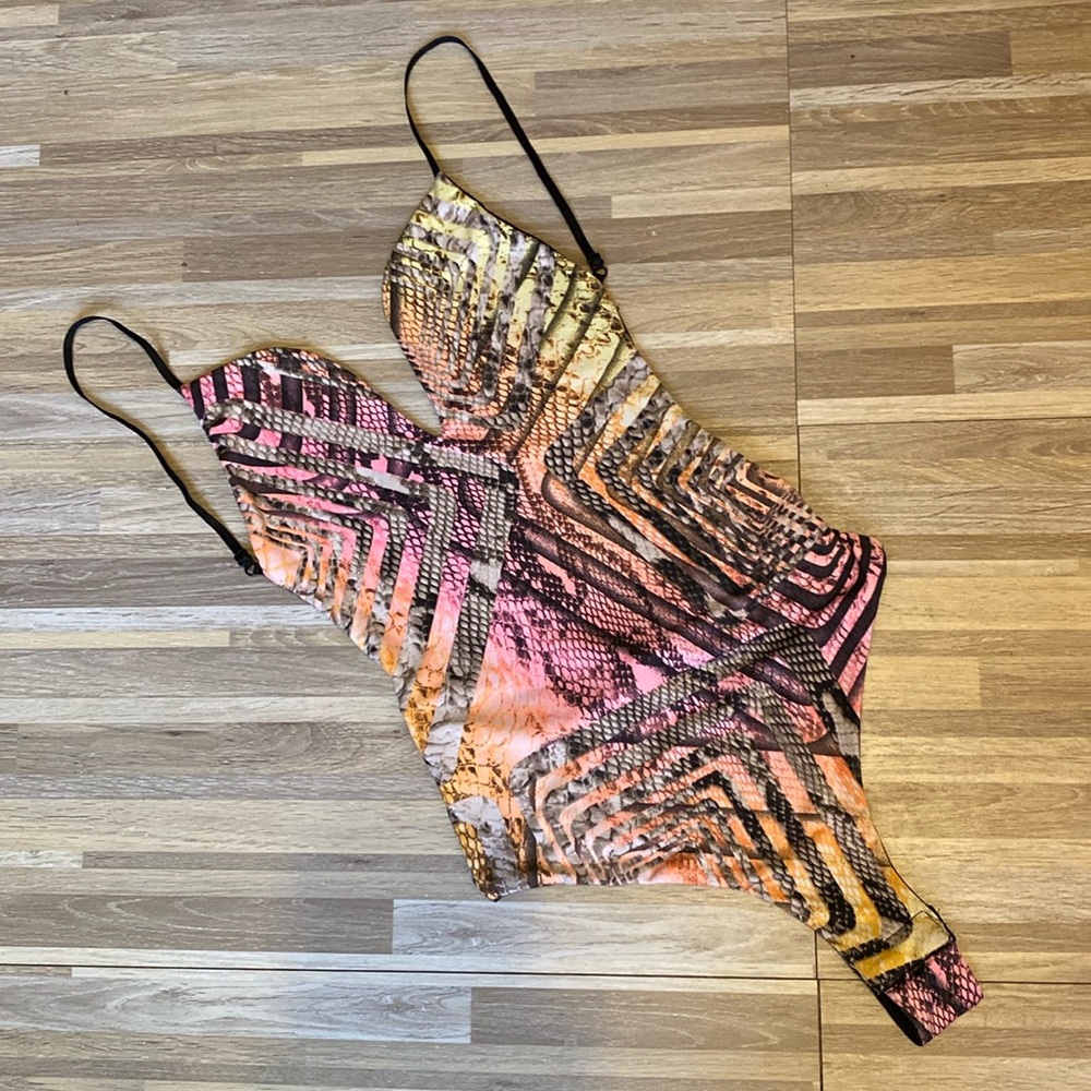 NWOT FASHION NOVA bodysuit size women’s extra small